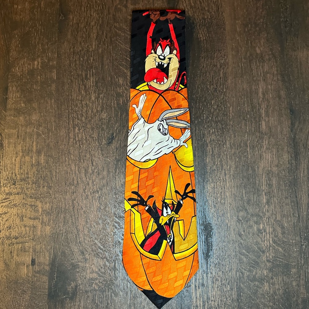 Looney Tunes Neck Tie